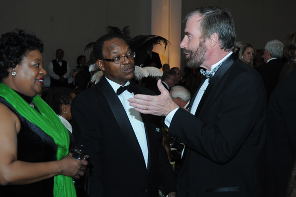 Provost Warren Burggren speaks with Johnnie ('71) and Delva King ('72), who is a member of the UNT Foundation Board. The scholars program joined forces with the Children's Defense Fund – Texas Beat the Odds scholarship program to promote higher education opportunities for deserving young people. (Photo by Mike Woodruff)