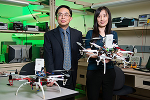 From left to right, Shengli Fu and  Yan Wan. (Photo by Gary Payne)