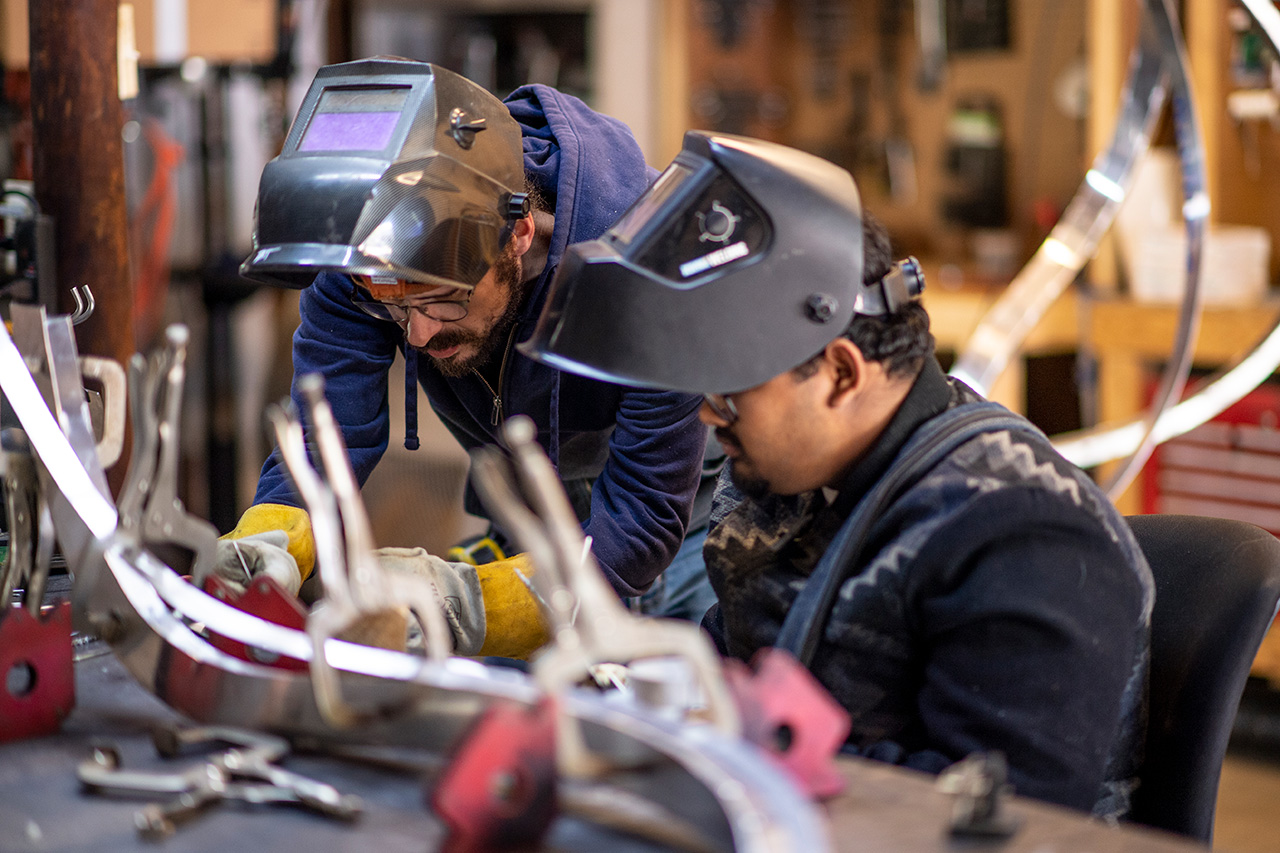 'Soaring' sculpture fabrication and installation