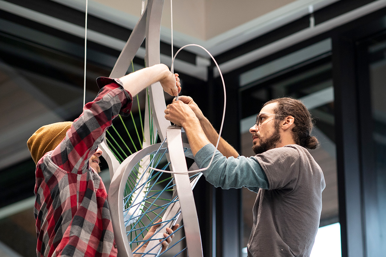 'Soaring' sculpture fabrication and installation