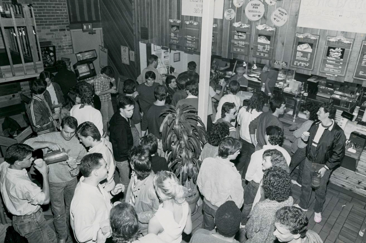 UNT students at Flying Tomato Restaurant in 1987